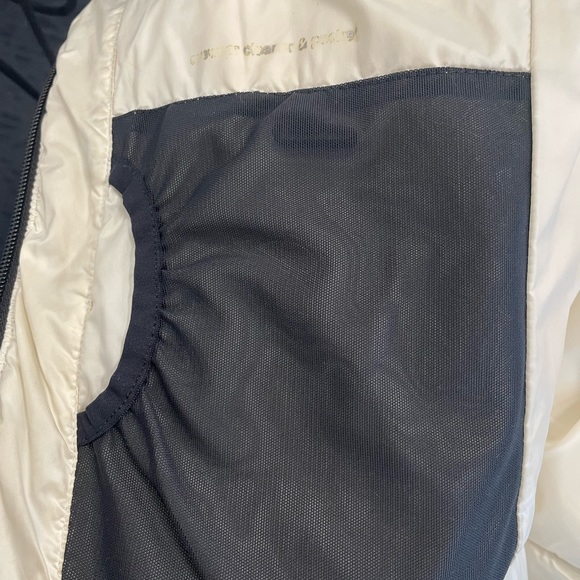 Authentic Moncler Grenoble Women’s Two-toned Ski Jacket Size 2 - Picture 9 of 12